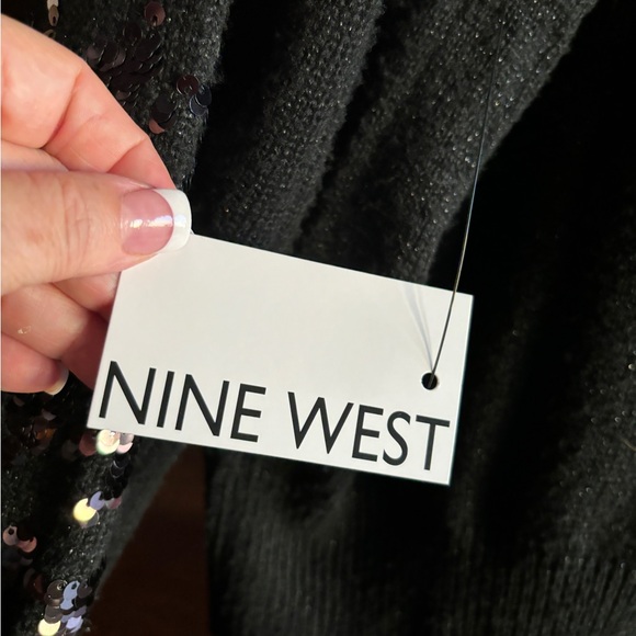 NWT- FABULOUS BLACK SEQUINED SWEATER - Picture 3 of 7